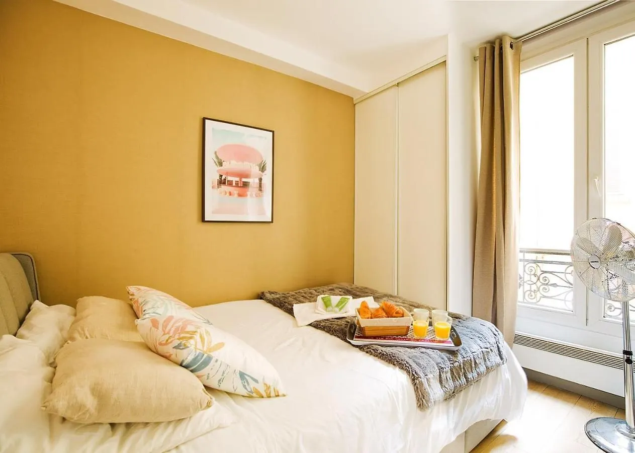 1616 - Best Deal * Paris